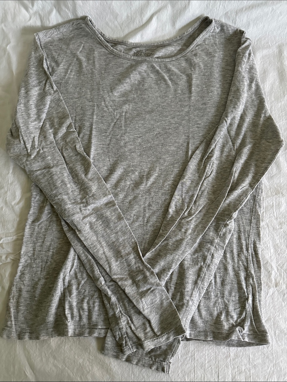 Xhilaration Long Sleeve Tissue Crewneck Tee in Heather Gray XL